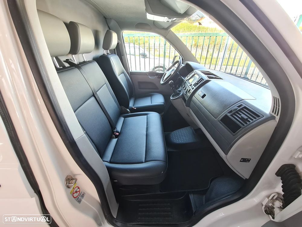 VW TRANSPORTER 2.0TDI 140CV 4MOTION 4X4 *CÂMERA* c/iva dedutível - 18