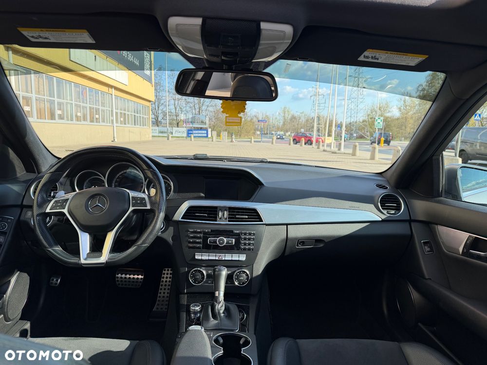 Mercedes-Benz Klasa C 63 AMG 7G-TRONIC - 12