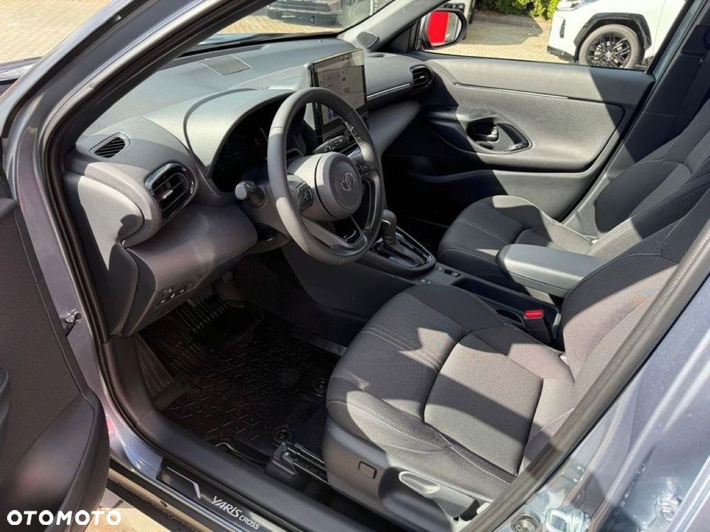 Toyota Yaris Cross - 8
