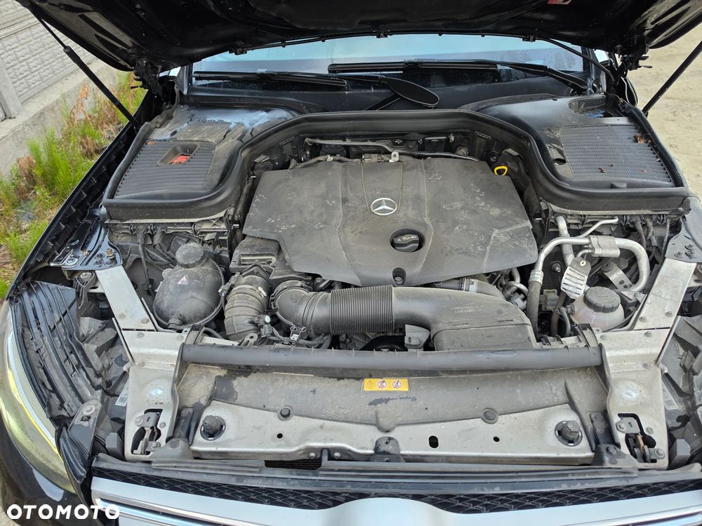 Mercedes-Benz GLC 250 d 4Matic 9G-TRONIC AMG Line - 18