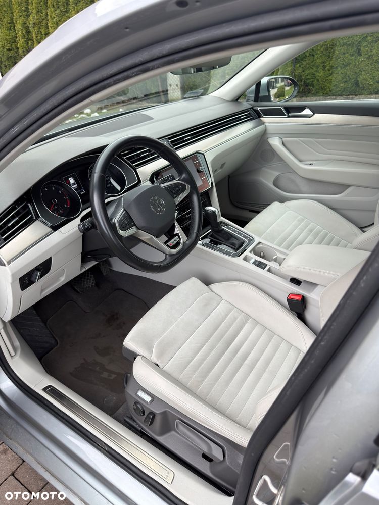 Volkswagen Passat 2.0 TSI 4Mot Elegance DSG - 10