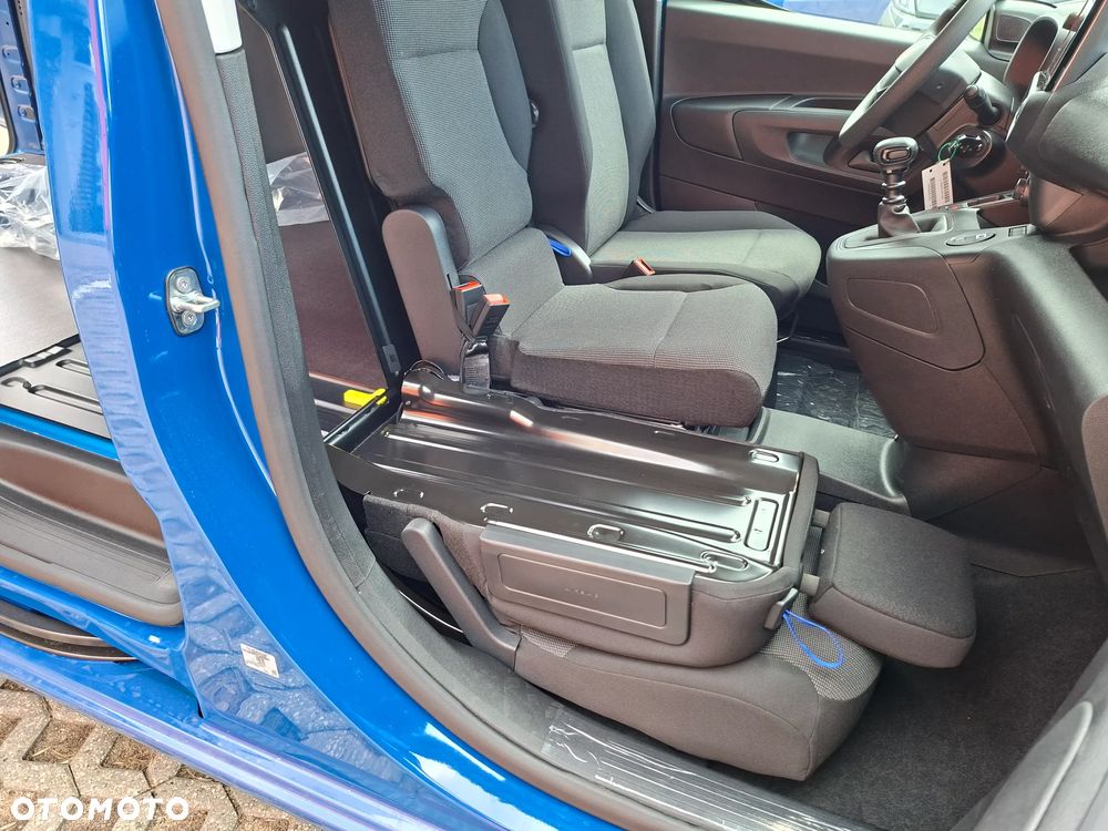 Fiat BOGATE WYPOSAŻENIE, OD RĘKI - DOBLO L2 1,5 102KM - kamera cofania, LED, Wykładzina antypoślizgowa - 36