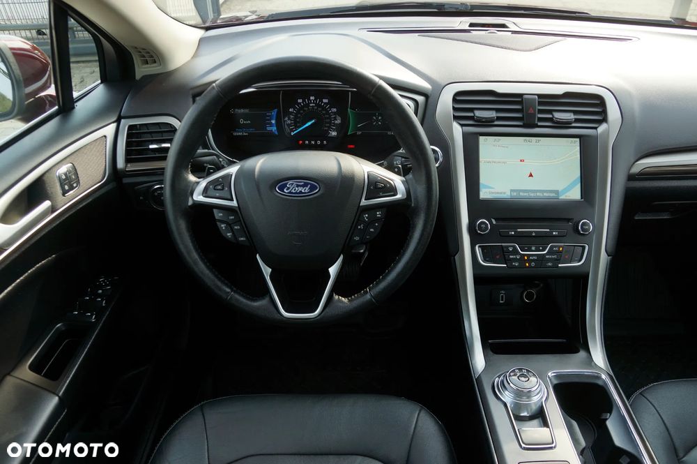 Ford Mondeo 2.0 EcoBoost Titanium - 11