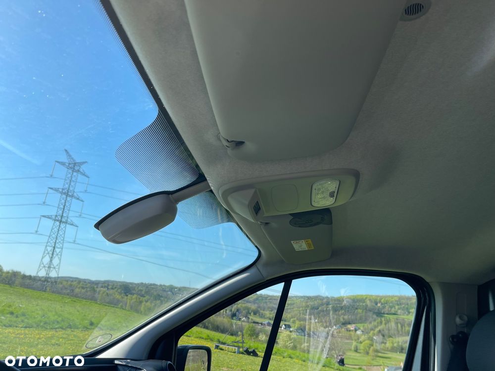Renault Trafic - 23