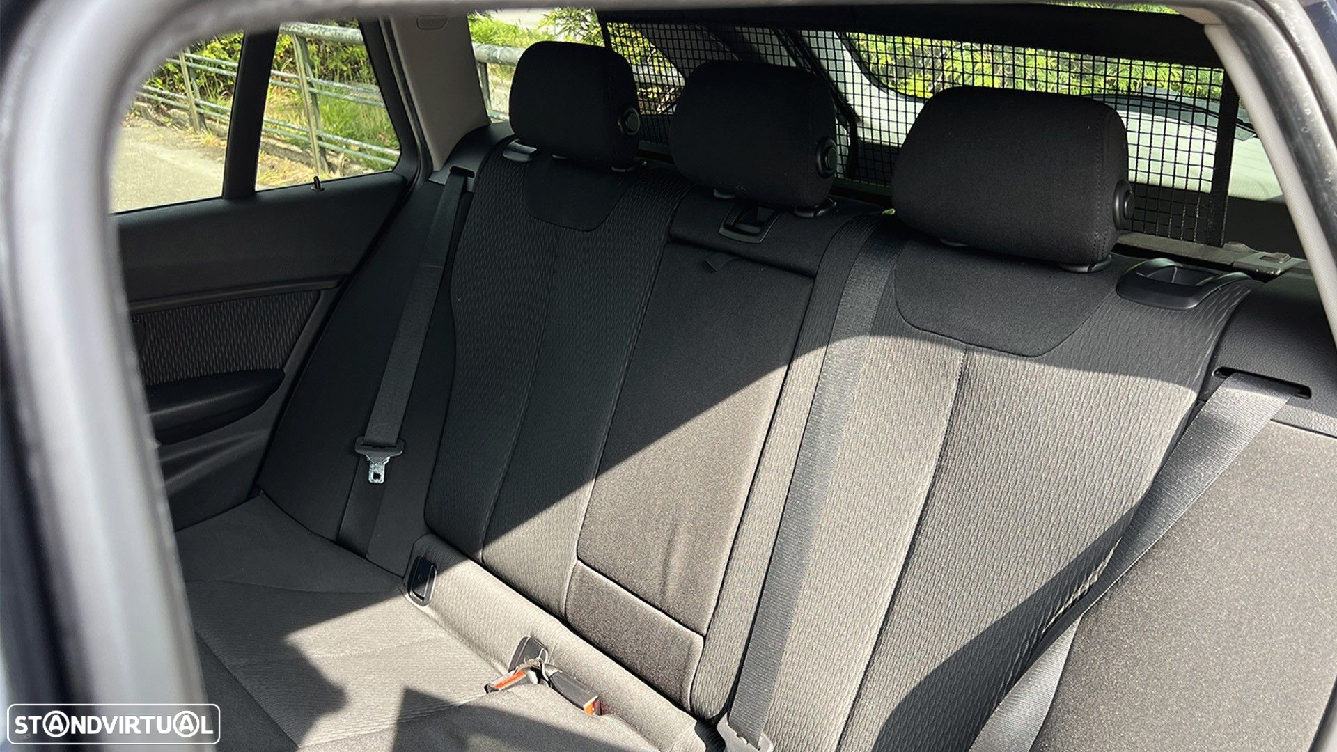 BMW 320 d Touring ED Line Luxury Auto - 23