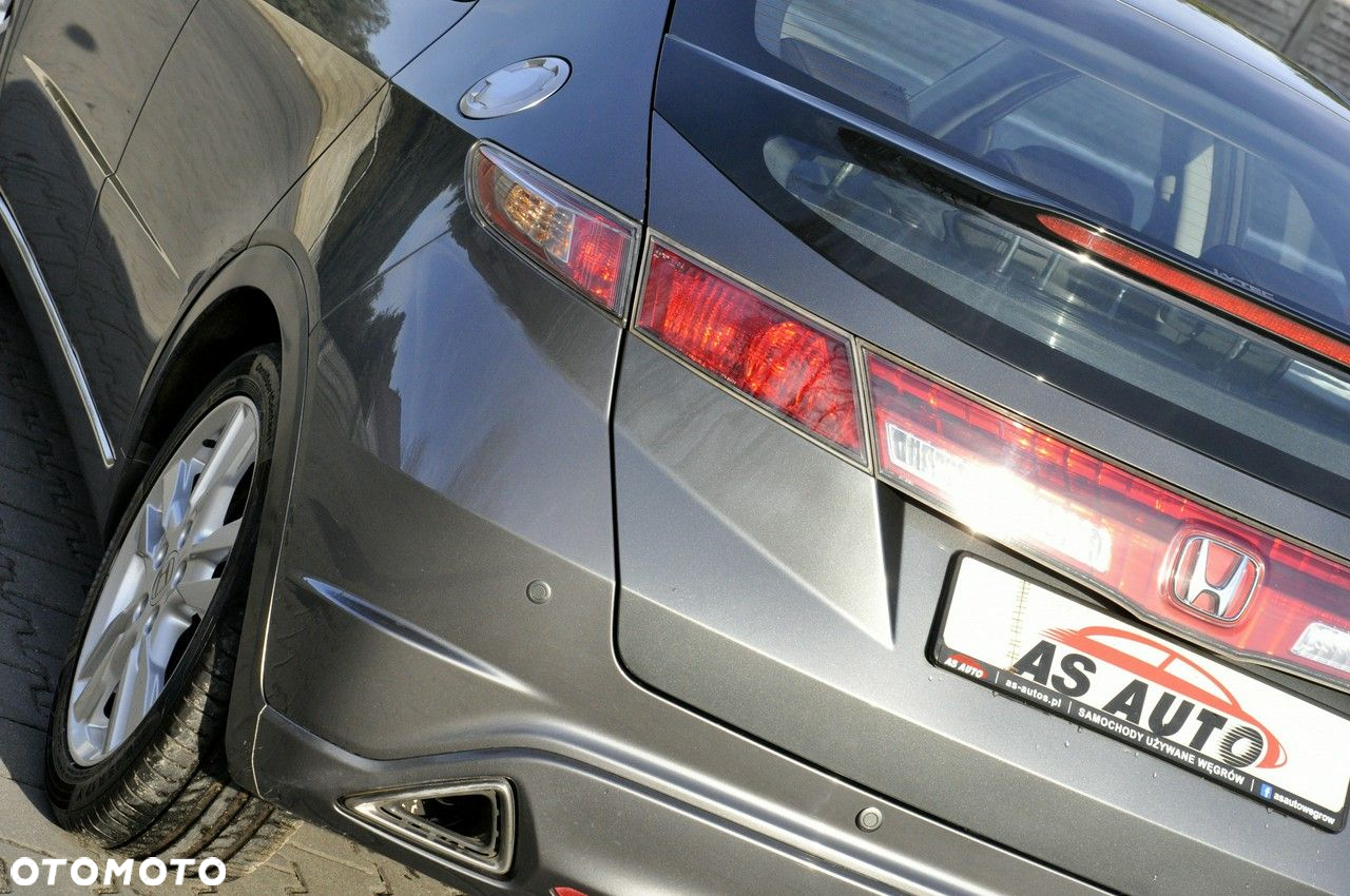 Honda Civic 1.8 Sport - 32