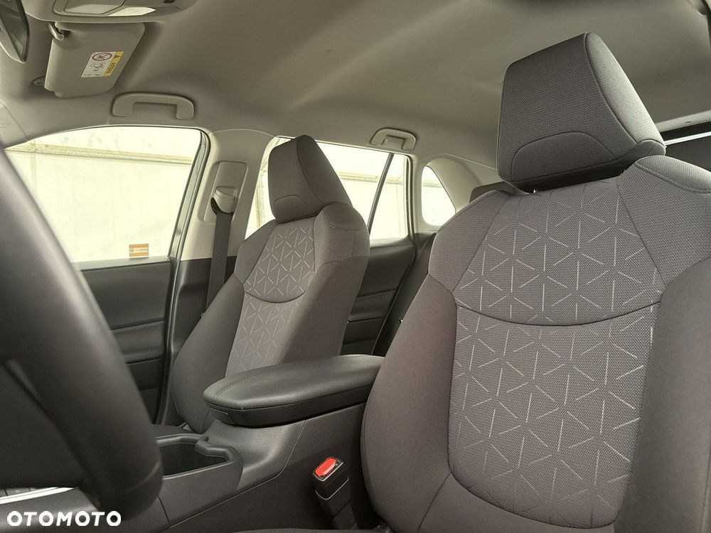 Toyota RAV4 - 12