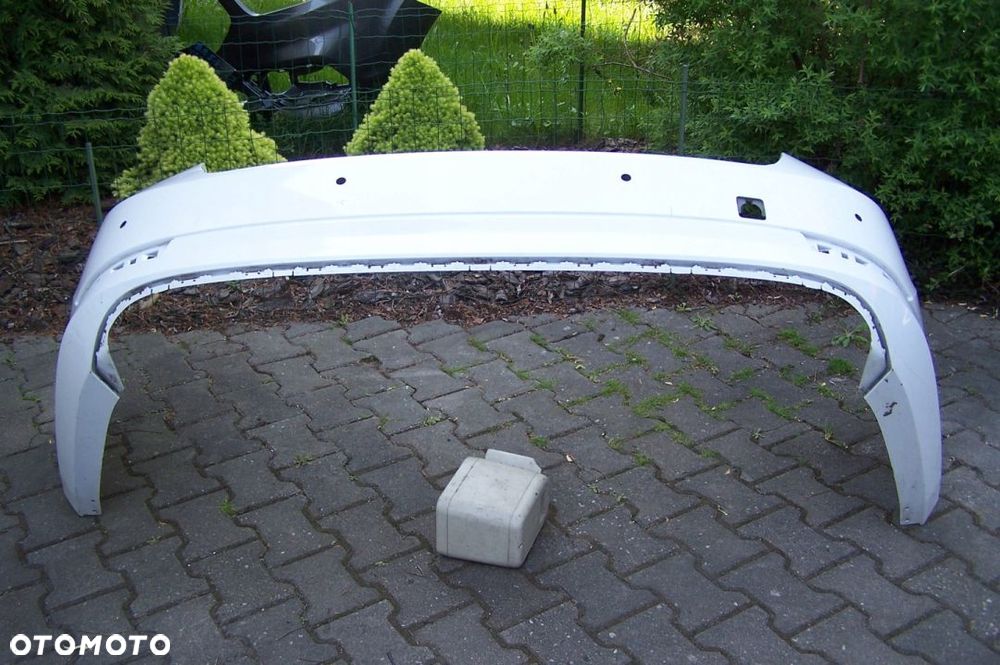 Skoda Octavia IV zderzak tył tylny 5E6807421 - 2