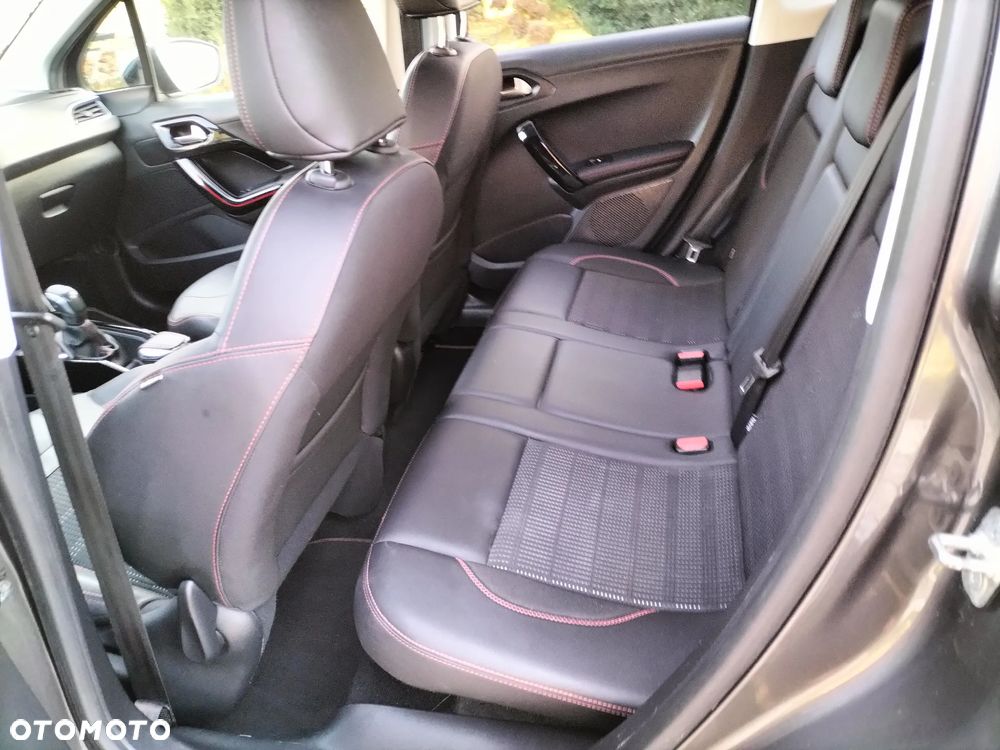 Peugeot 2008 PureTech 110 Stop&Start GT-Line Edition - 13