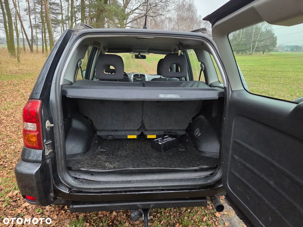 Toyota RAV4 D-4D 4x4 - 9