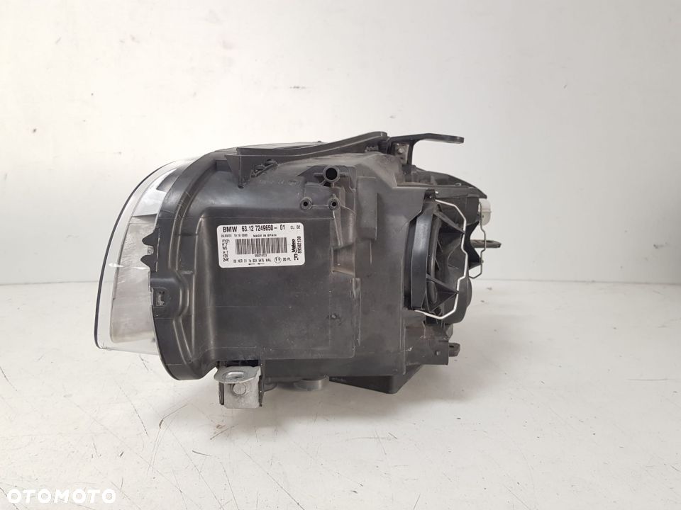 BMW 1 E81 E87 E82 LIFT LCI 04-11 LAMPA PRAWA PRZEDNIA PRZÓD ZWYKŁA IGŁA 7249650 - 8