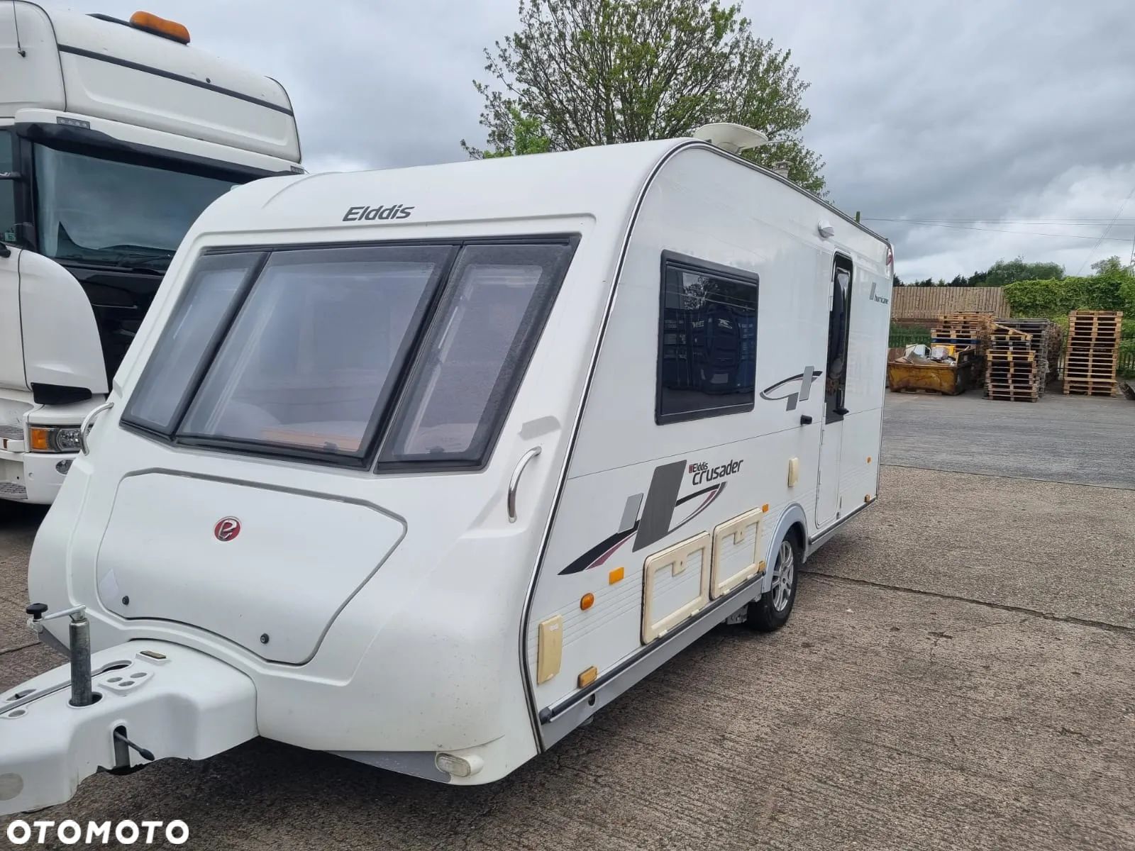 Elddis Crusader Hurricane - 1