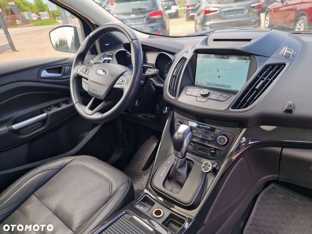 Ford Kuga 2.0 TDCi 4x4 Titanium - 24