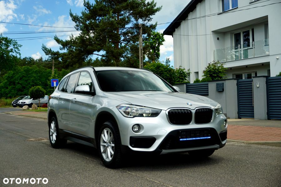 BMW X1 sDrive18d xLine sport - 19