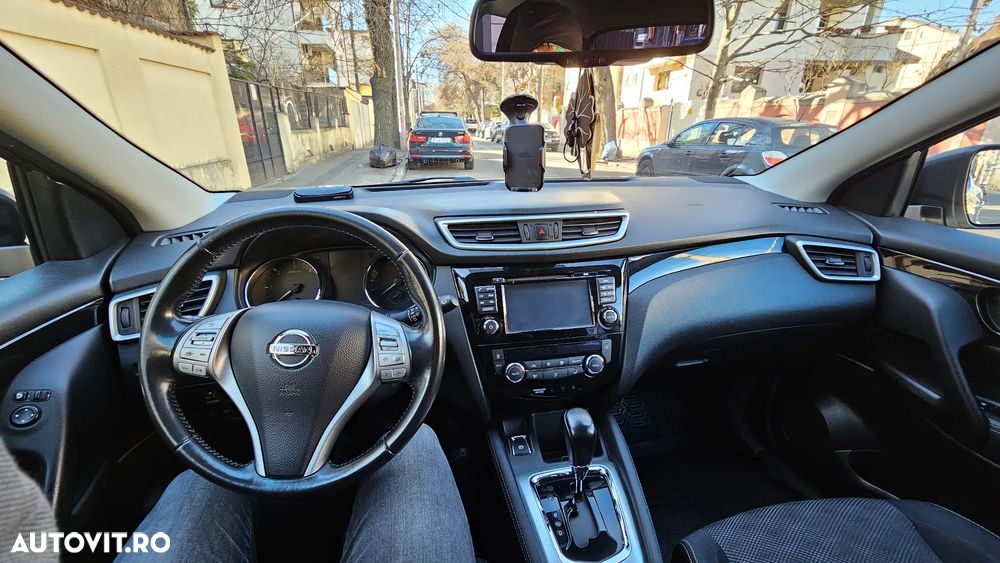 Nissan Qashqai 1.6 DCI Start/Stop X-TRONIC Tekna - 13