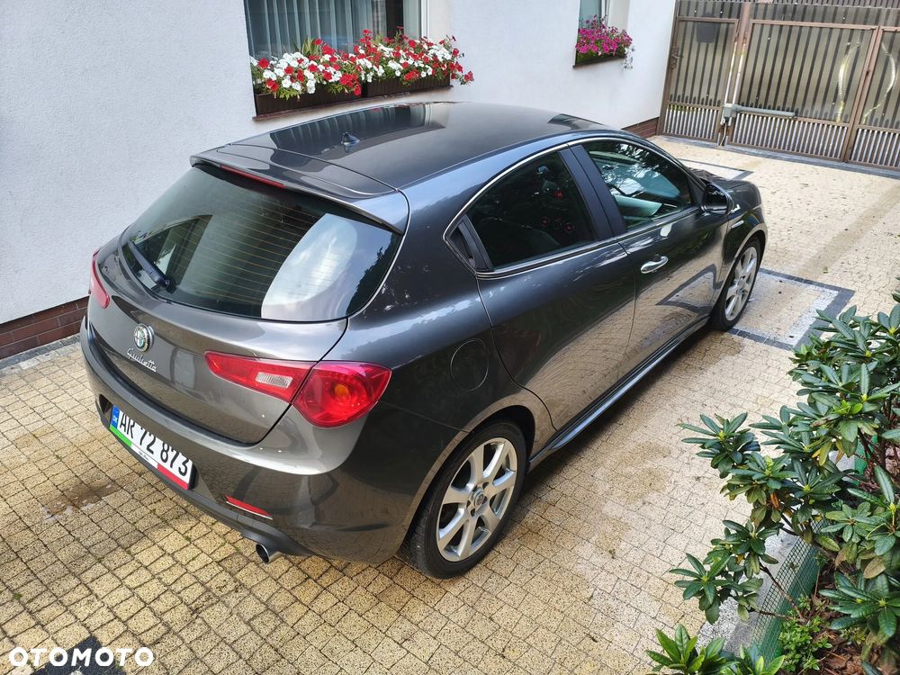Alfa Romeo Giulietta 2.0 JTDM 16V - 14