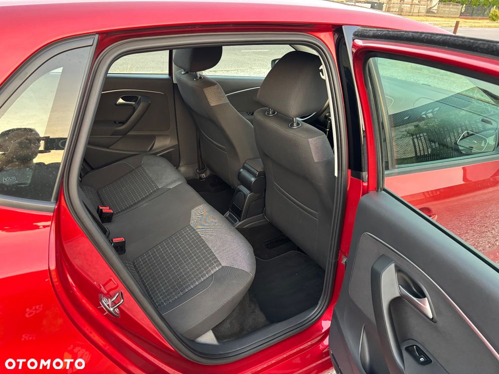 Volkswagen Polo - 13