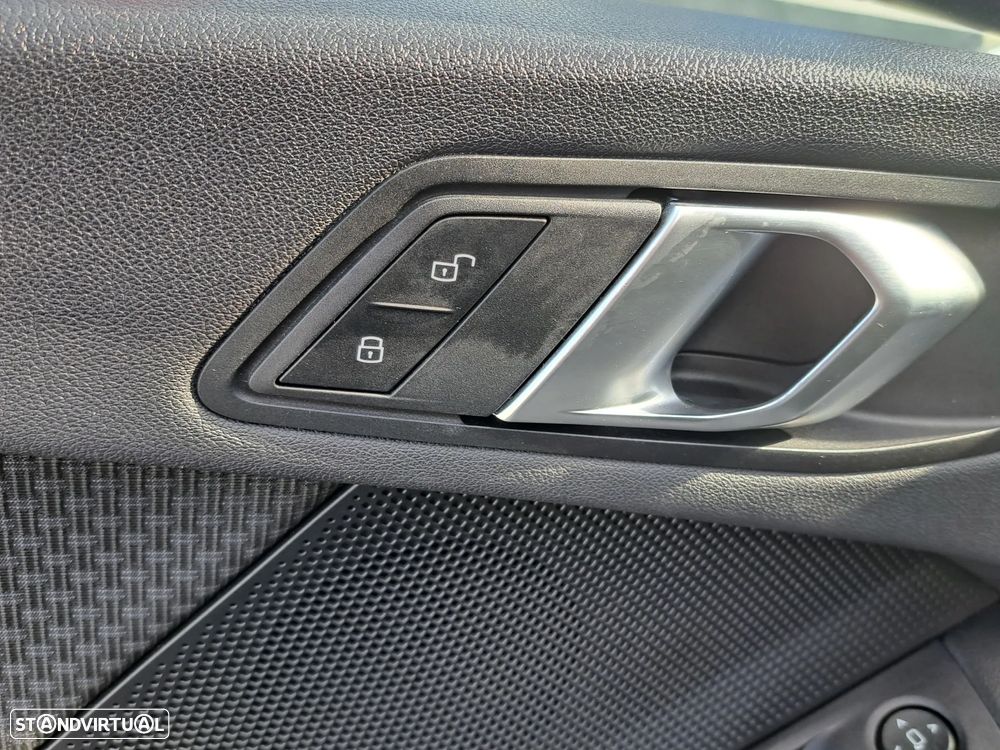 BMW 116 i Line Sport - 28