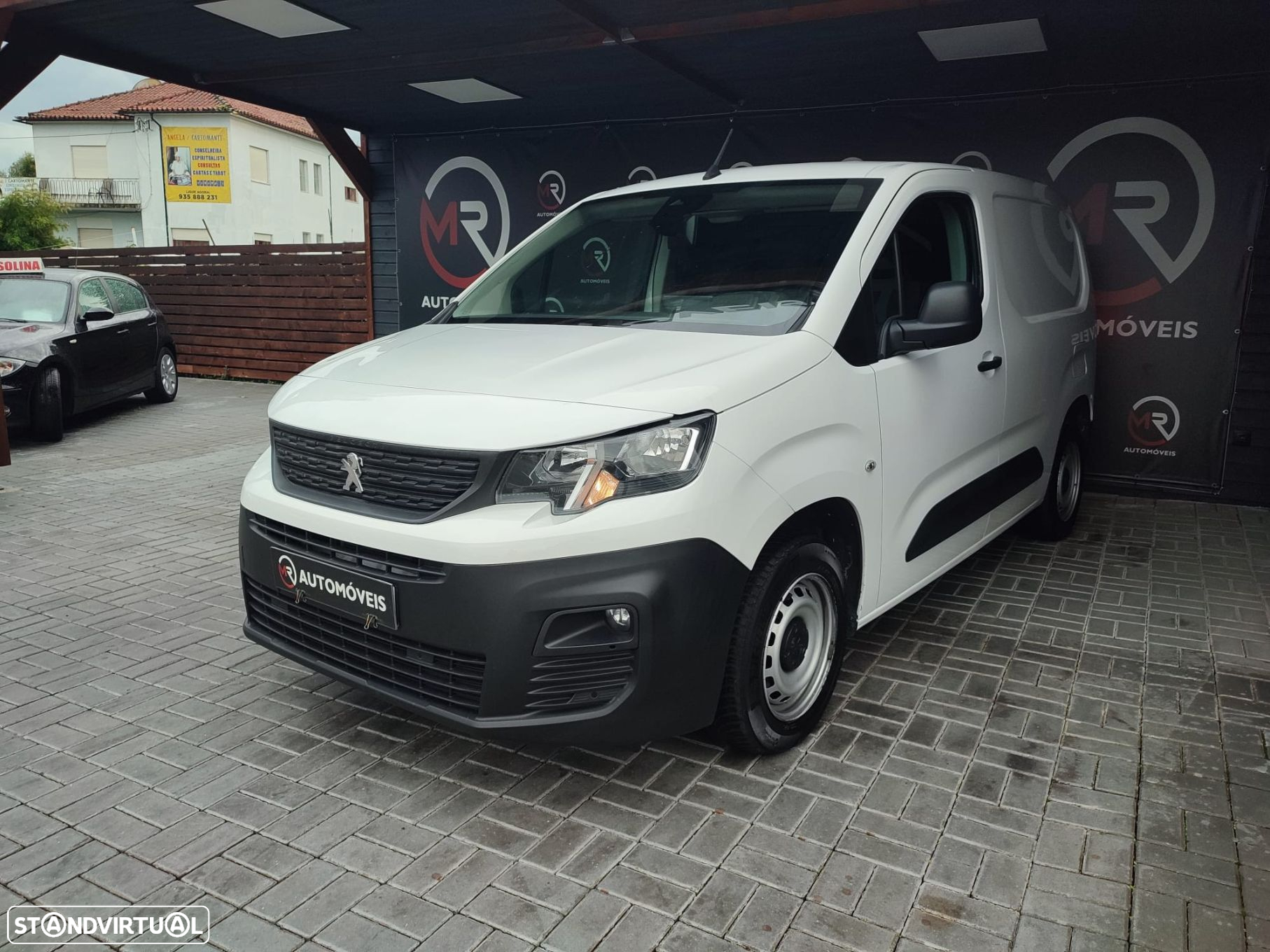 Peugeot Partner 1.5 BlueHDi Asphalt Standard - 2
