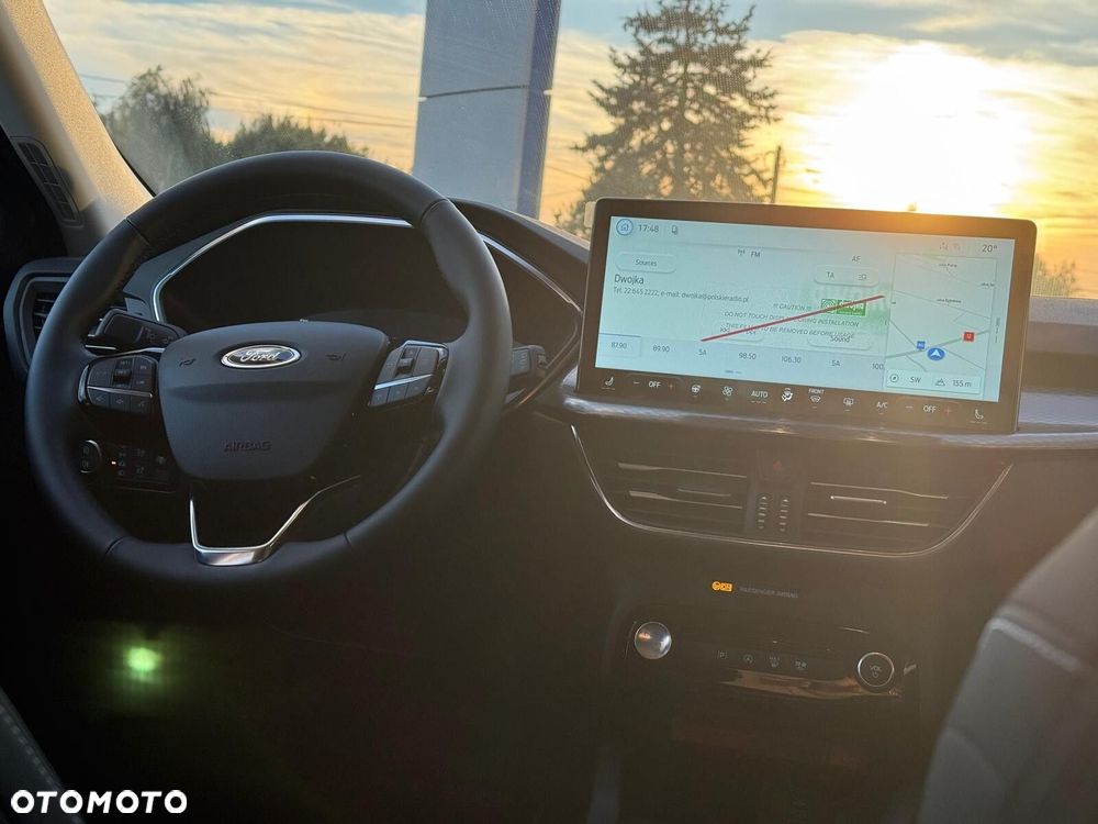 Ford Kuga - 17