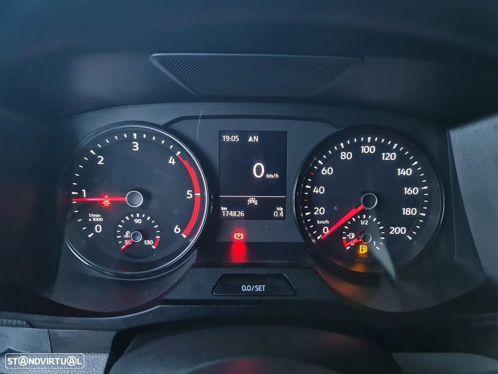 VW CRAFTER 2.0TDI 140CV L2H2 (c/iva) *Câmera/Ac/Gps* - 26