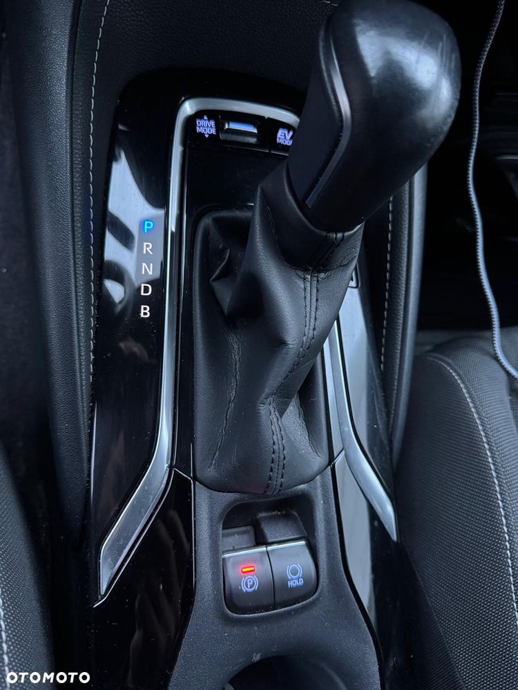 Toyota Corolla 1.8 Hybrid Comfort - 8