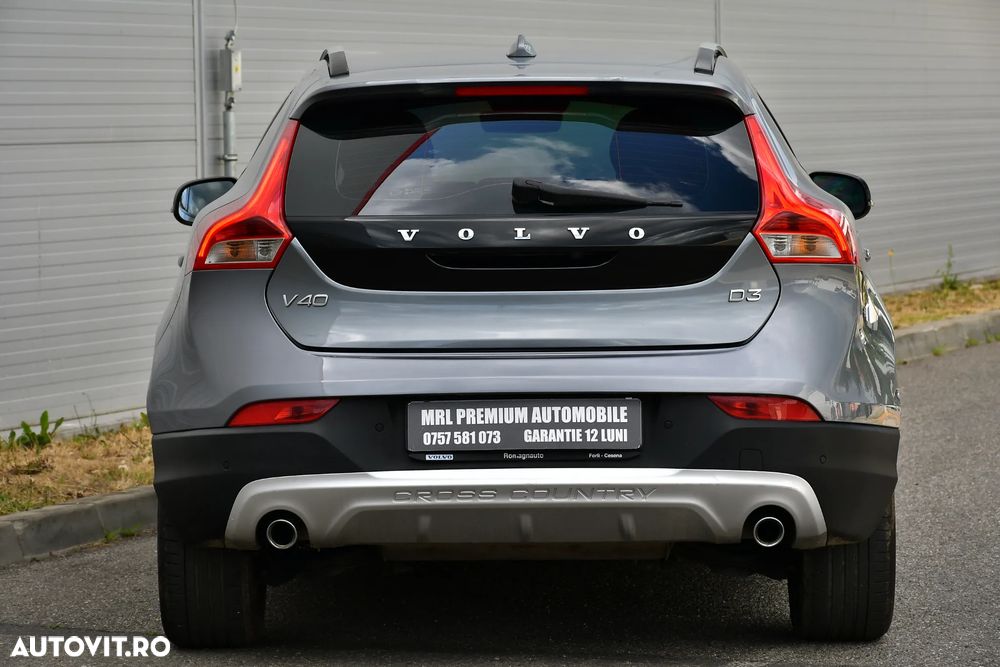 Volvo V40 D3 Geartronic Summum - 20