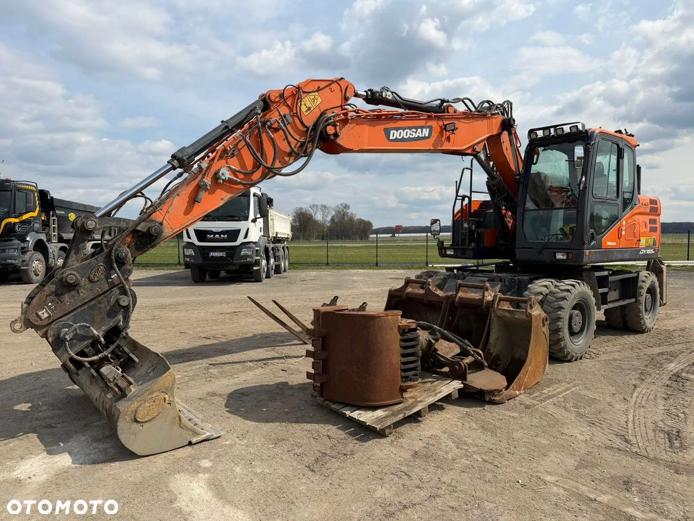 Doosan DX165W-5 - 1