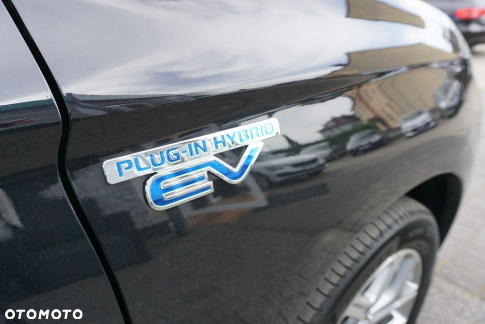 Mitsubishi Outlander - 30