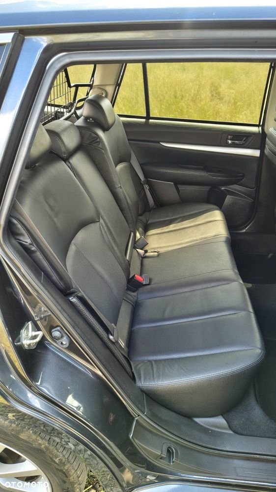 Subaru Legacy - 14