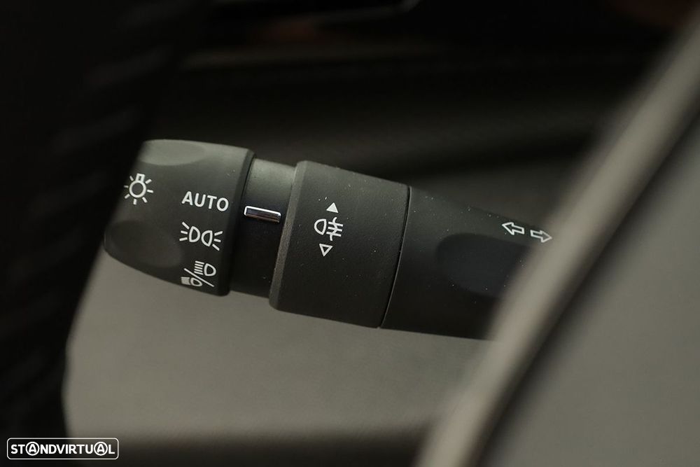 Peugeot 308 1.2 PureTech Allure EAT8 - 16