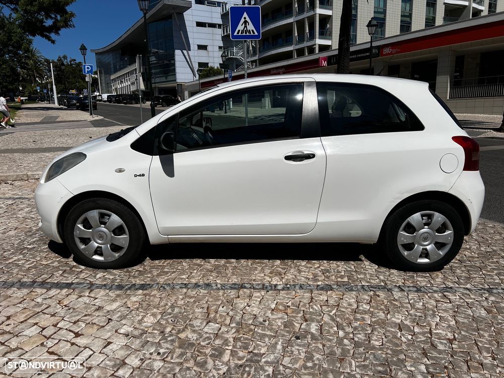 Toyota Yaris 1.4 D-4D - 3