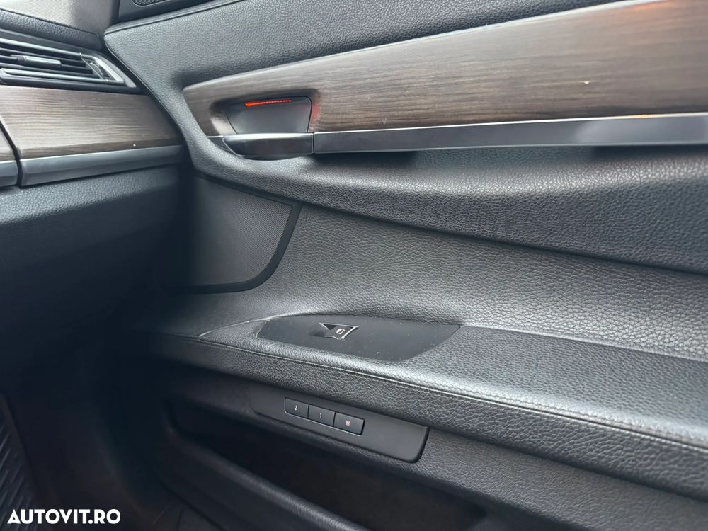 BMW Seria 7 730d Aut. - 12