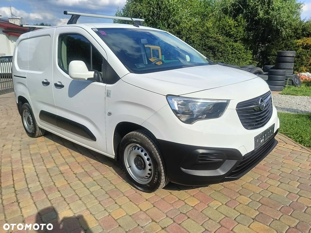 Opel COMBO - 1