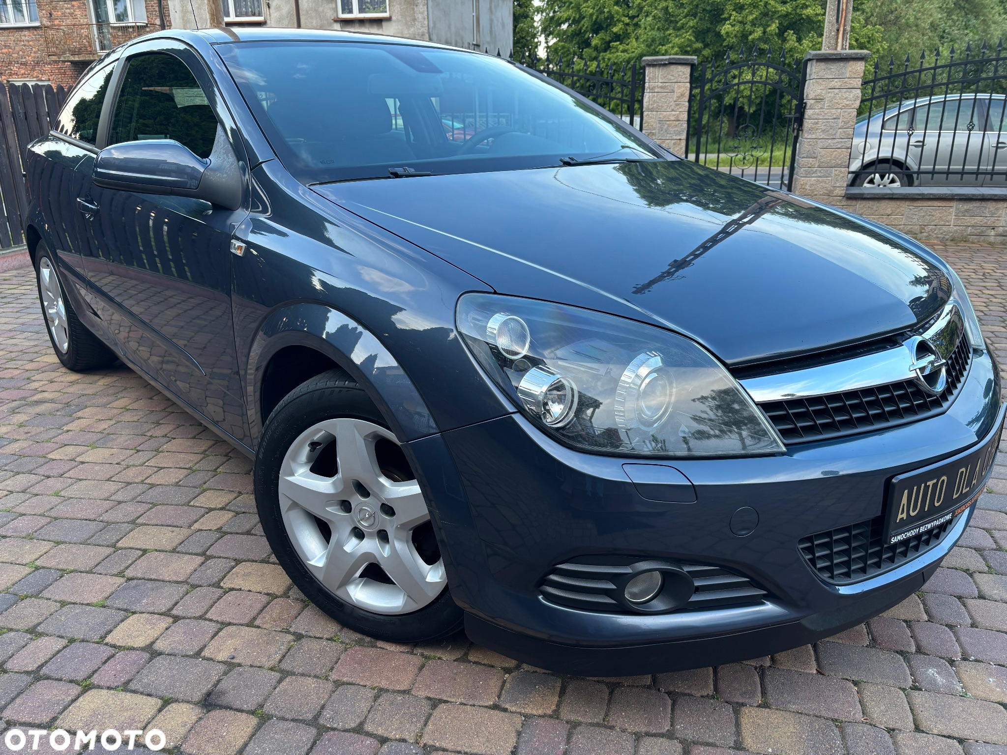 Opel Astra GTC 1.4 Cosmo - 9