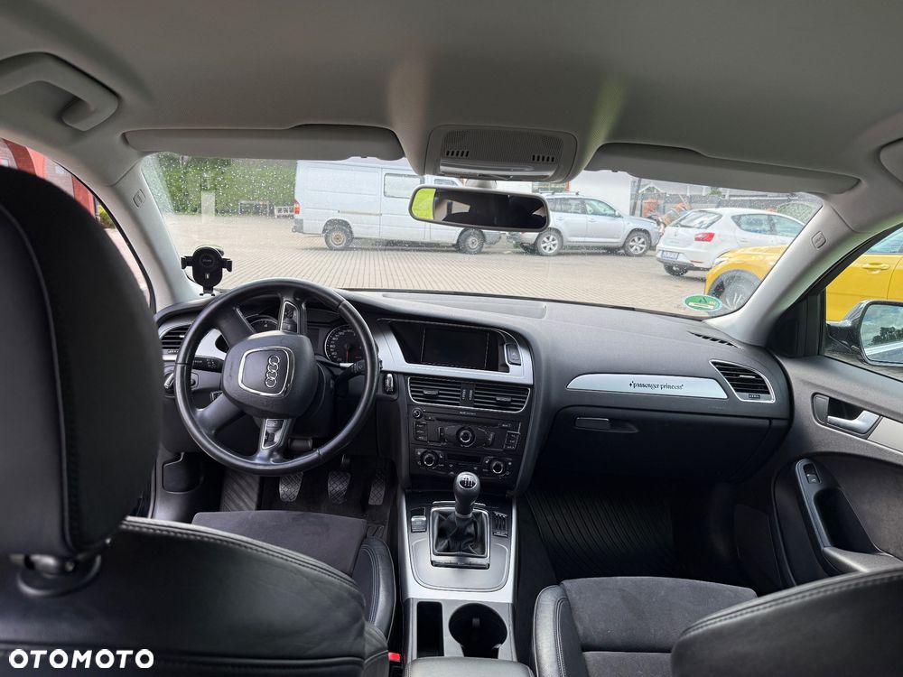 Audi A4 Avant 2.0 TDI - 14