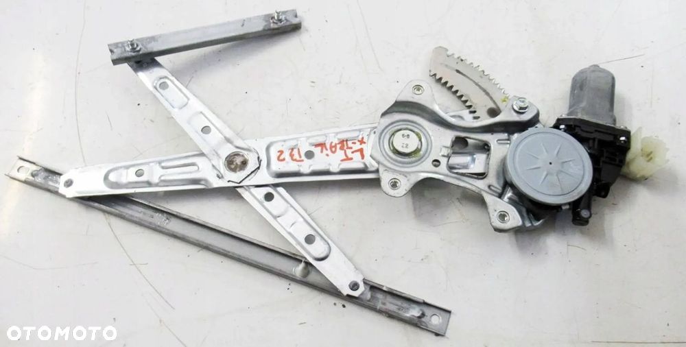 NISSAN X-TRAIL T32 MECHANIZM PODNOSZENIA SZYBY LEWY TYLNY TYŁ 827311BA0A - 1