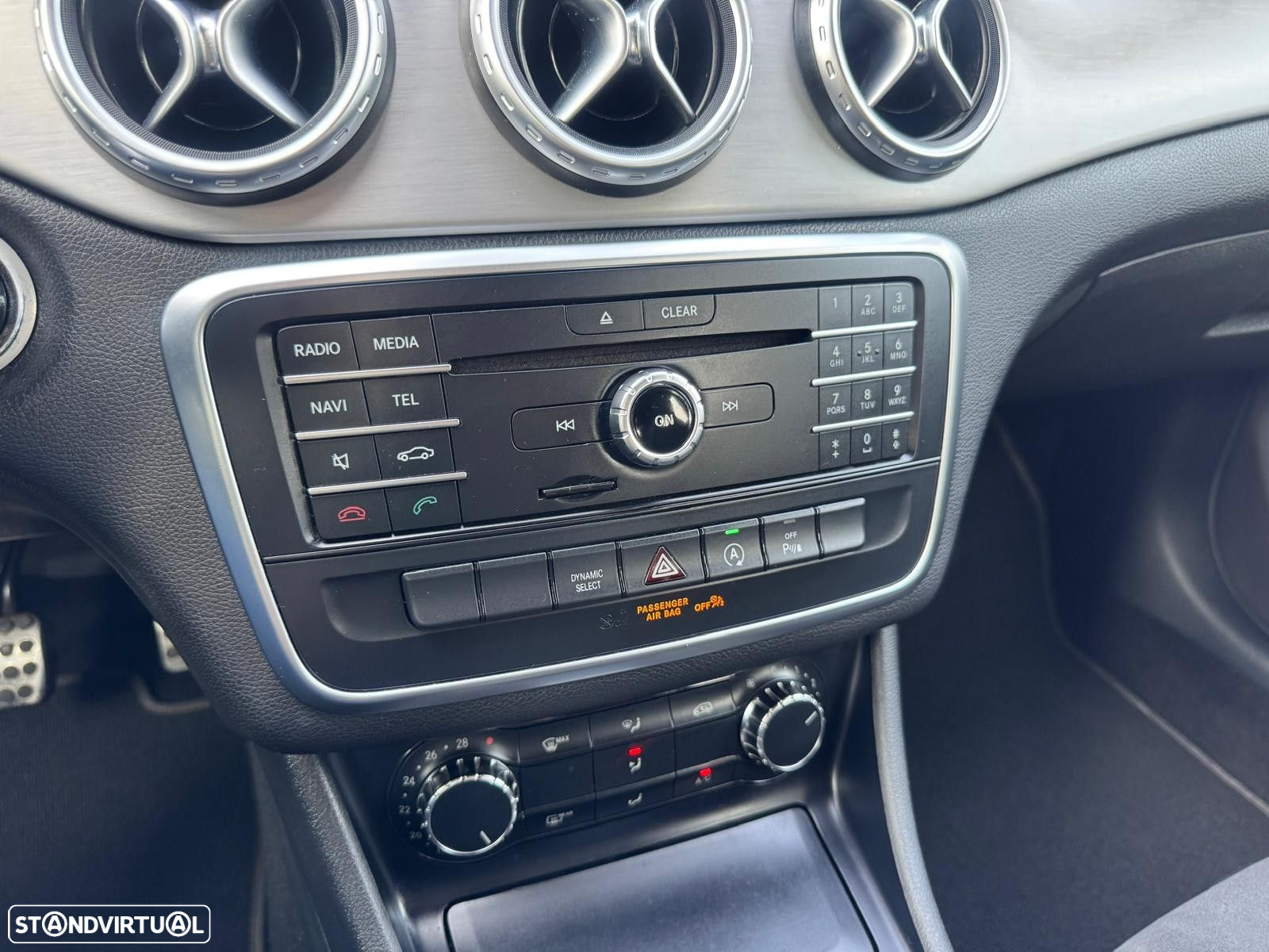 Mercedes-Benz GLA 180 CDi AMG Line - 41