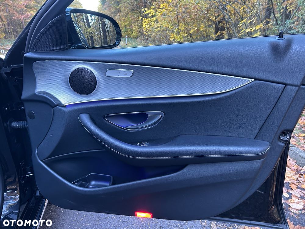 Mercedes-Benz Klasa E 220 d 9G-TRONIC Avantgarde - 21