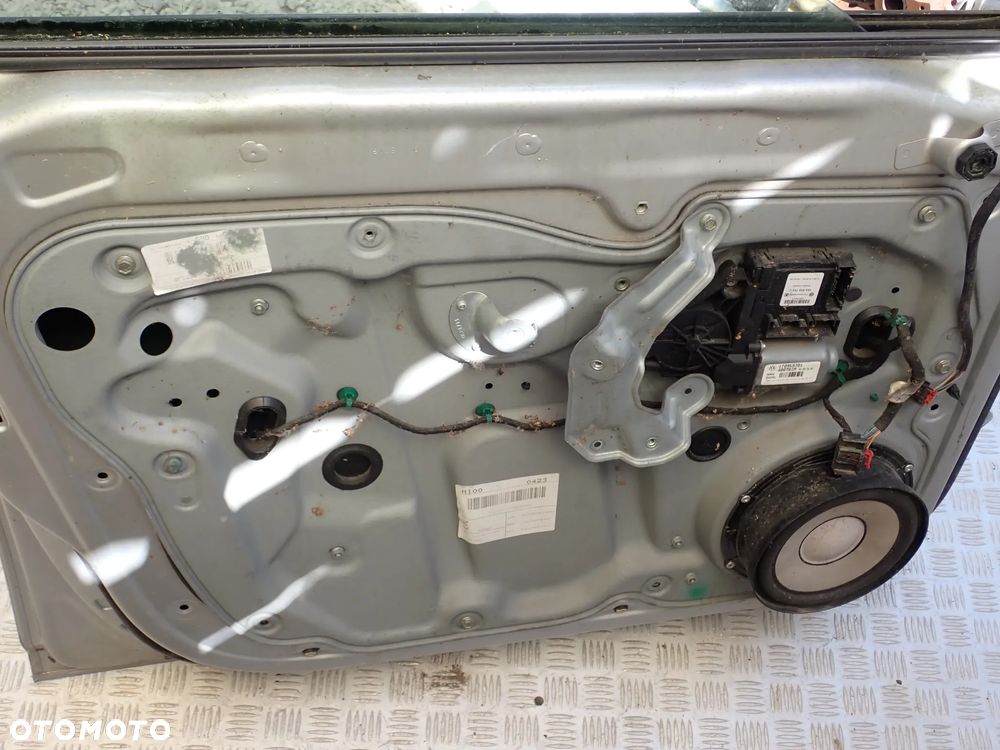 DRZWI PRAWY  PRZÓD VW TOURAN KOD LAKIERU LA7W 450 ZŁ - 11