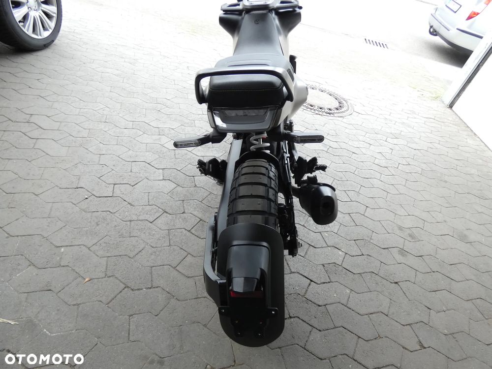 Husqvarna Svartpilen - 7