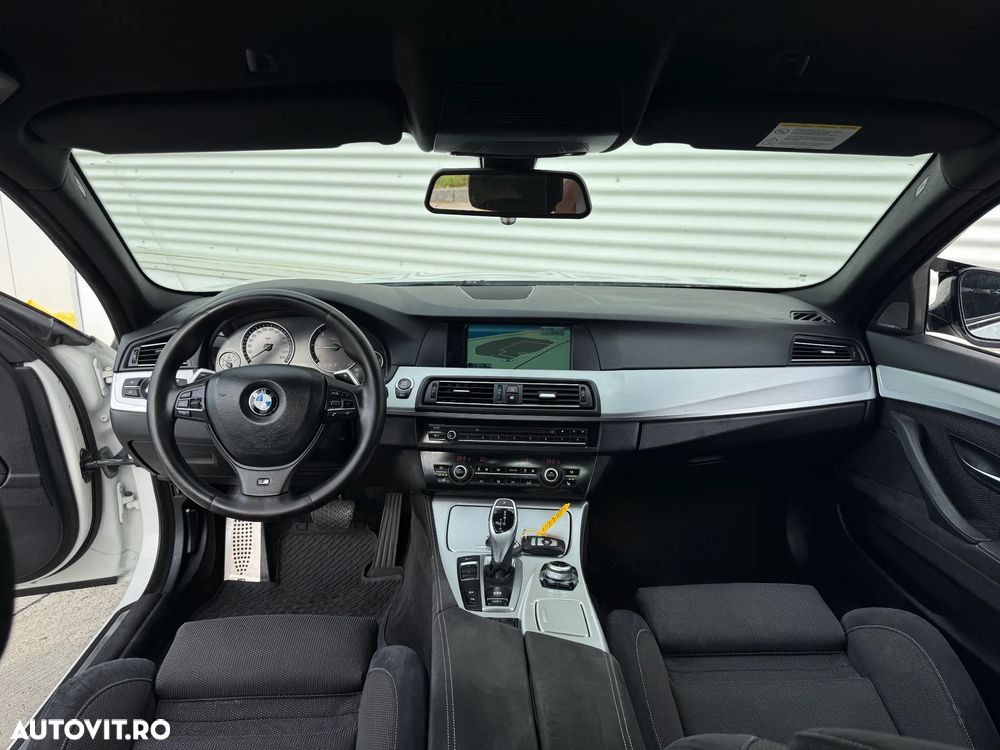 BMW Seria 5 525d xDrive Sport-Aut. - 33
