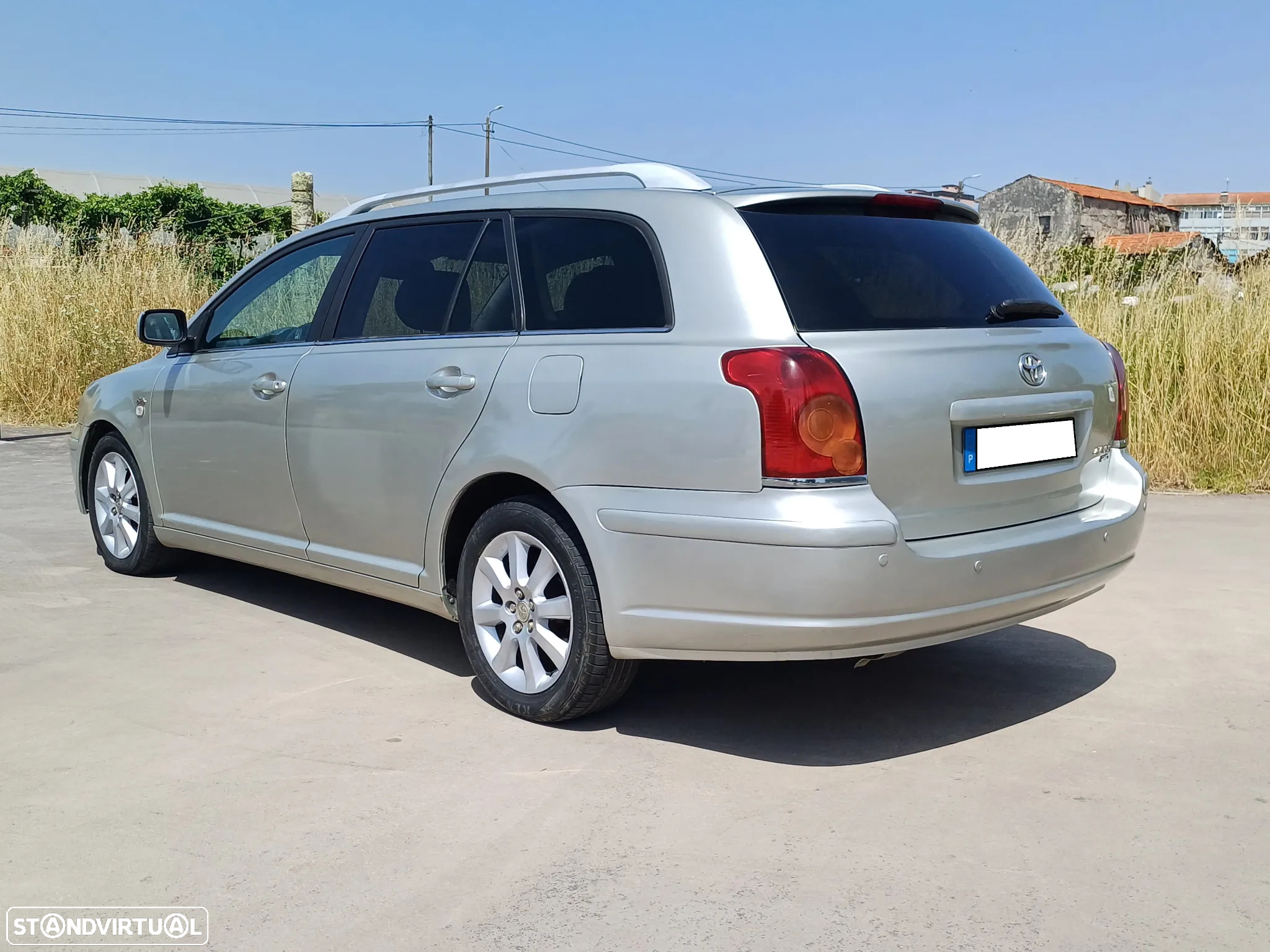 Toyota Avensis SW 2.0 D-4D Sol - 15