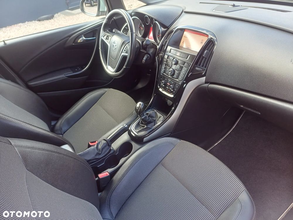 Opel Astra 1.4 Turbo Cosmo - 9