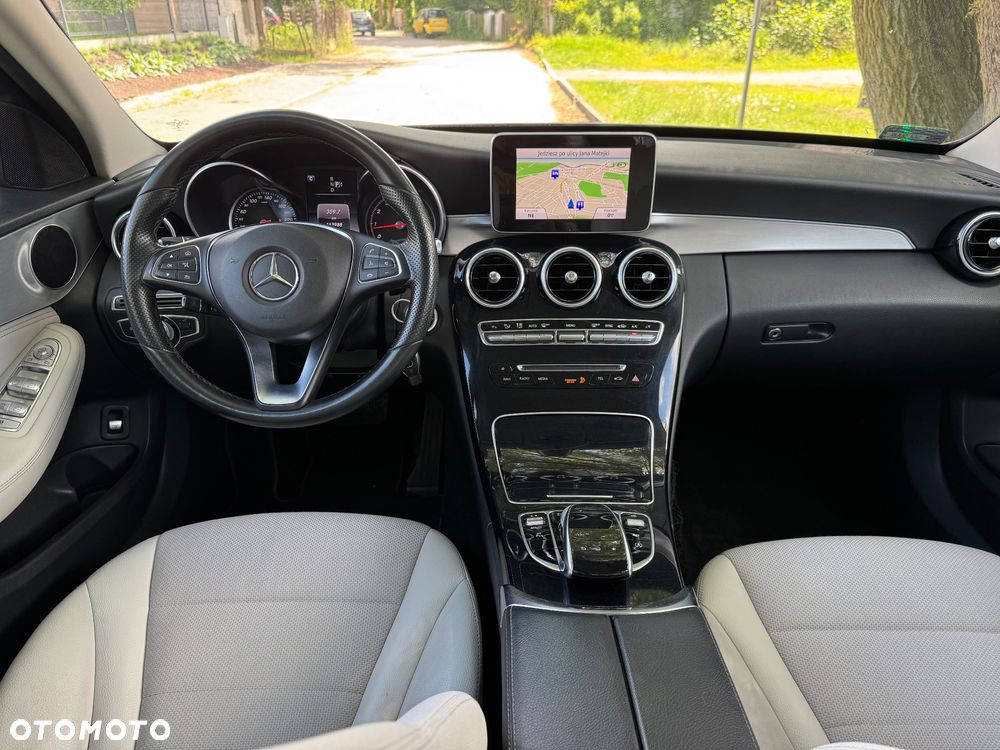 Mercedes-Benz Klasa C 200 7G-TRONIC - 12