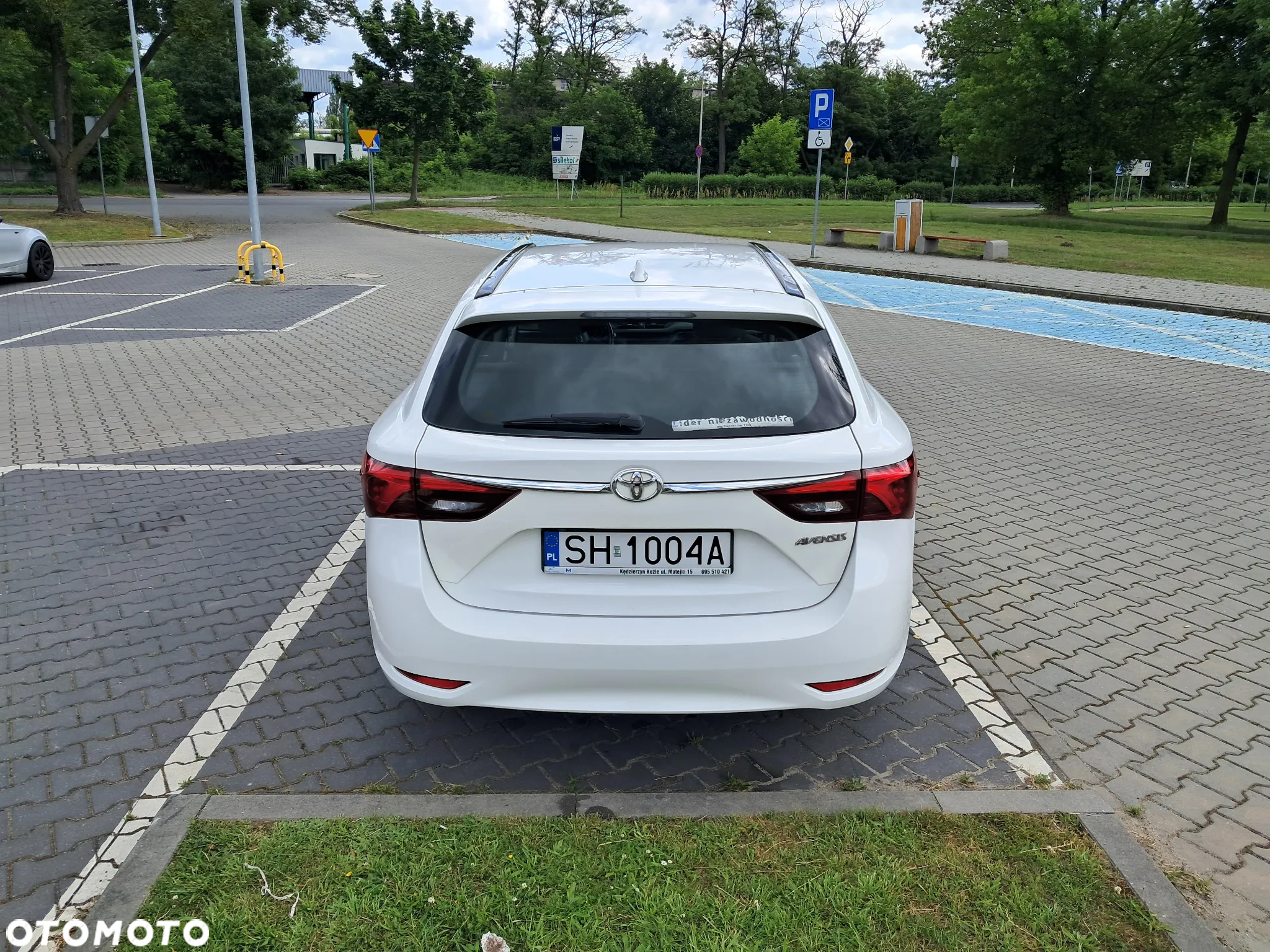 Toyota Avensis 2.0 D-4D Premium - 5