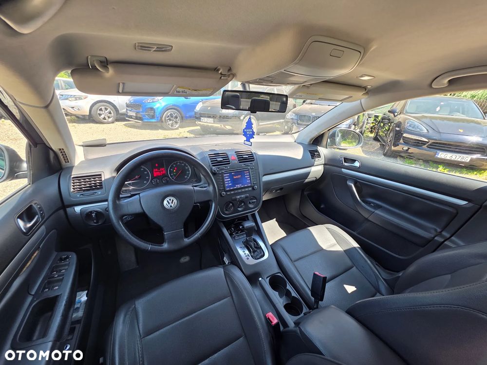 Volkswagen Jetta - 9