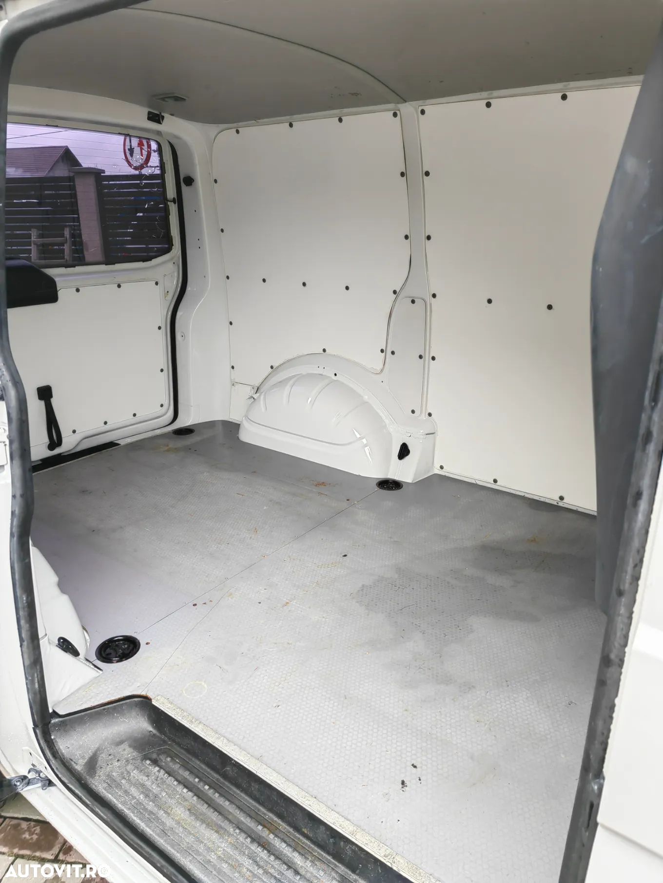 Volkswagen Transporter - 23
