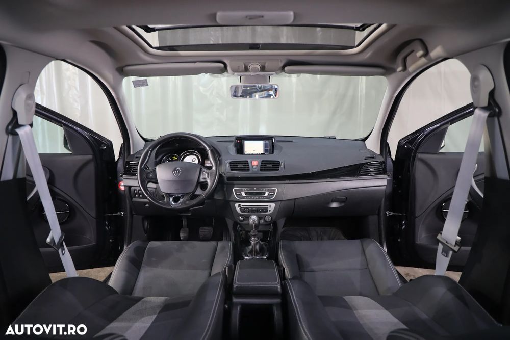 Renault Megane ENERGY dCi 110 Start & Stop Bose Edition - 14