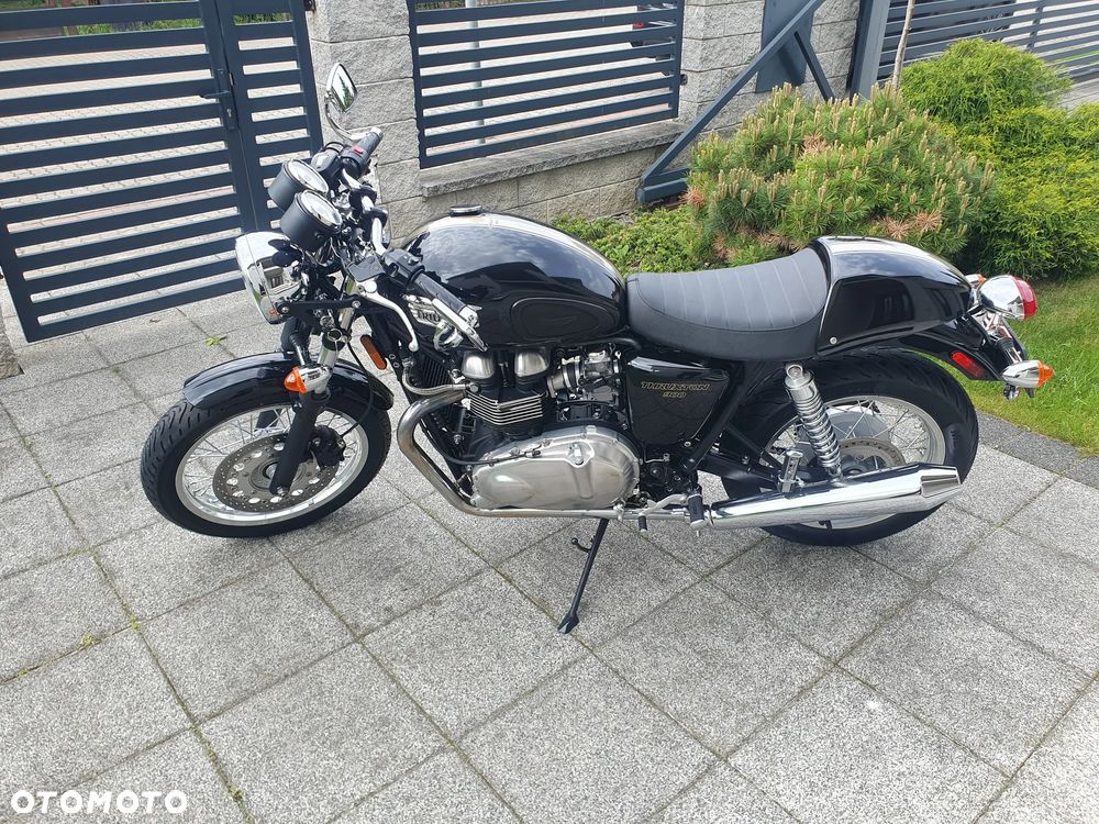 Triumph Thruxton - 8